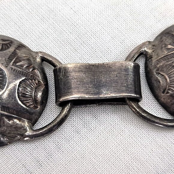 VINTAGE ~ AUTHENTIC CONCHO BELT ~ TEPEES & SUNBURSTS ~ 44.5" ~ OLD PAWN SILVER - Picture 9 of 14